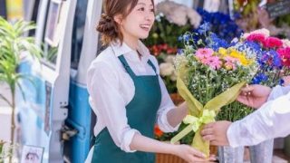 【青空ひかり】スレンダーな人妻が不倫相手との濃厚ベロチューと官能的なフェラで悶え狂う背徳的なエロティックな肉体関係を堪能できる作品