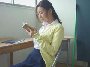 【松下紗栄子】ワクワクする語りに夢中になったグラマラス女性が丸みを帯びた上半身を解禁し滑らかな下体領域を明かして本能の衝動で子宮へ種を植え付けられ白い熱が満ちる光景